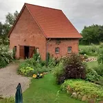 Kleiner Bauernhof In Ostseenaehe - Ganze Mit 2 Zimmern *