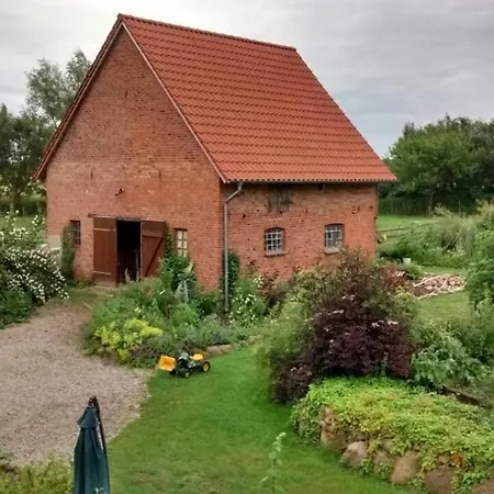 Kleiner Bauernhof In Ostseenaehe *